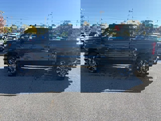 New 2026 Chevrolet Silverado 1500 LT w/ Z71 Off-Road Package image 3