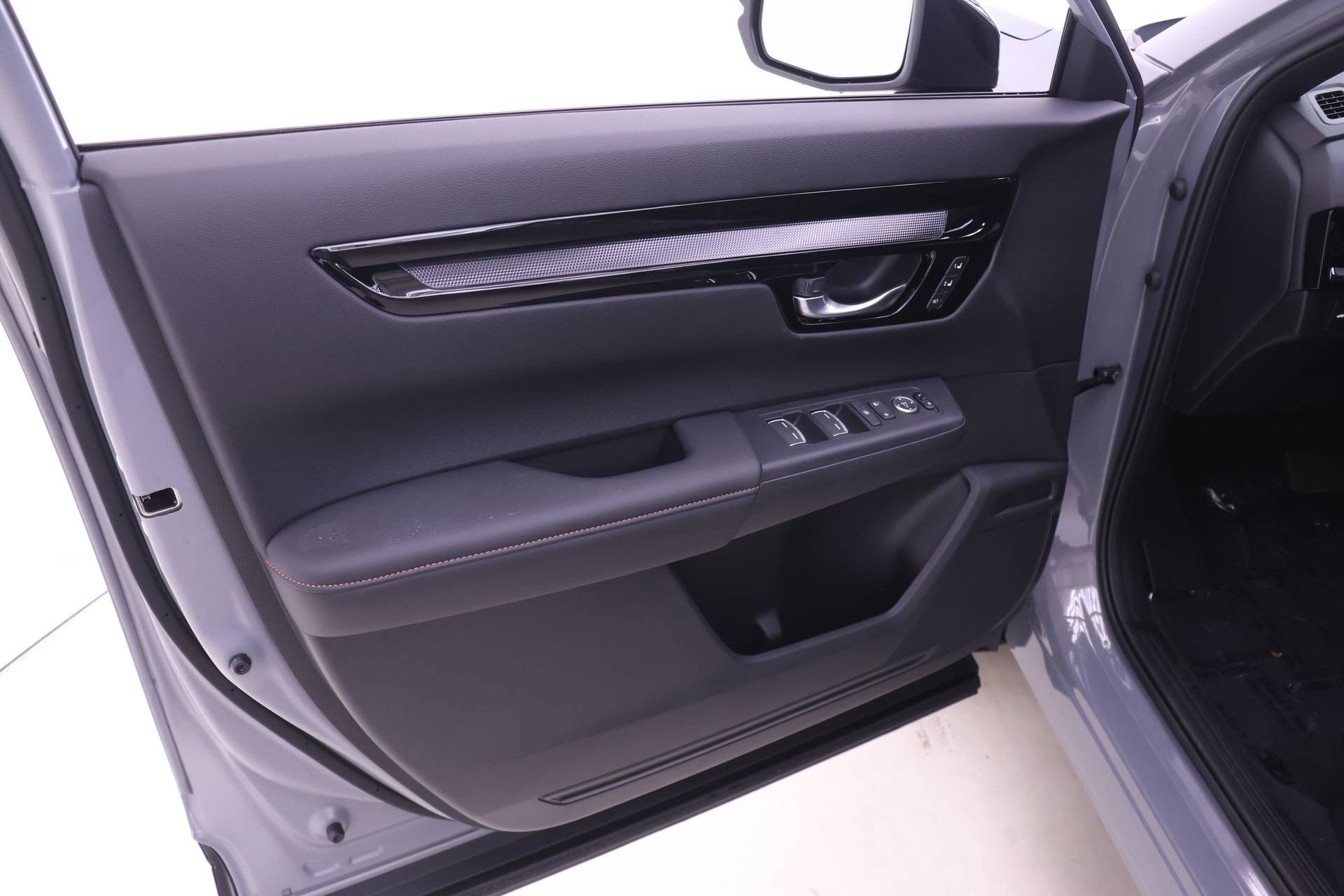 Certified 2024 Volvo S60 B5 Plus FWD image 34