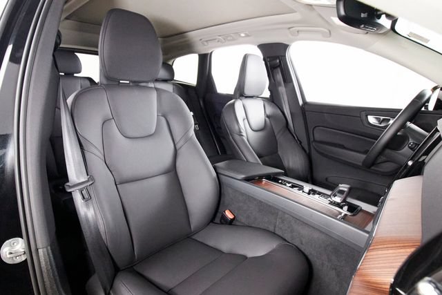 Used 2024 Volvo XC60 T8 Plus AWD/4WD image 19
