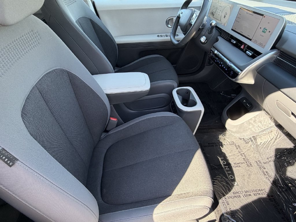 Used 2024 Hyundai Ioniq 5 SEL RWD image 9