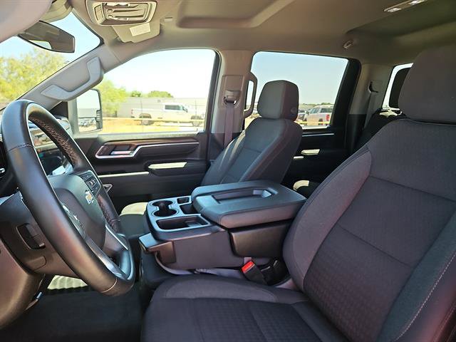 Used 2025 Chevrolet Silverado 2500 LT w/ Convenience Package AWD/4WD image 12