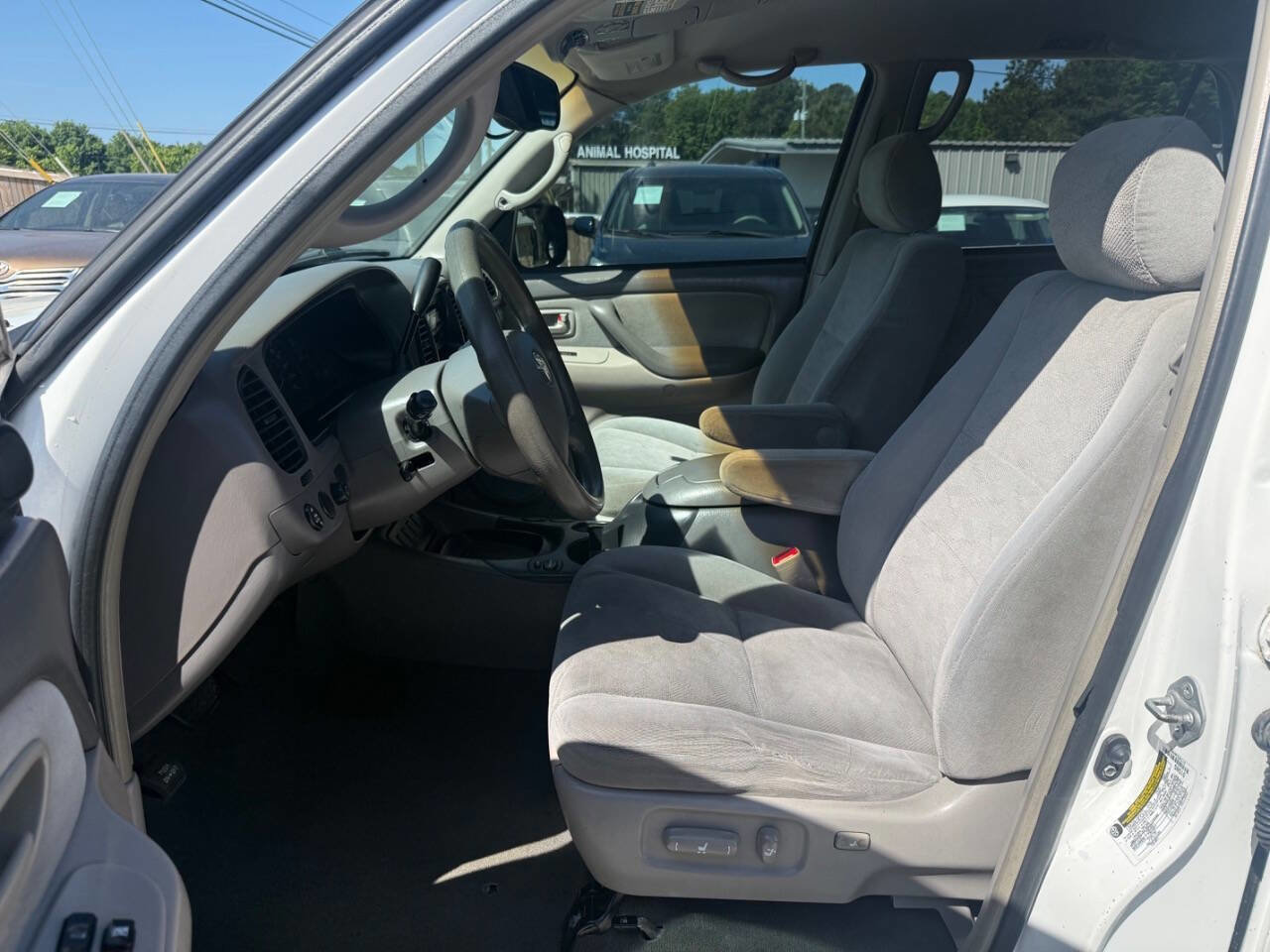 Used 2006 Toyota Sequoia SR5 RWD image 10