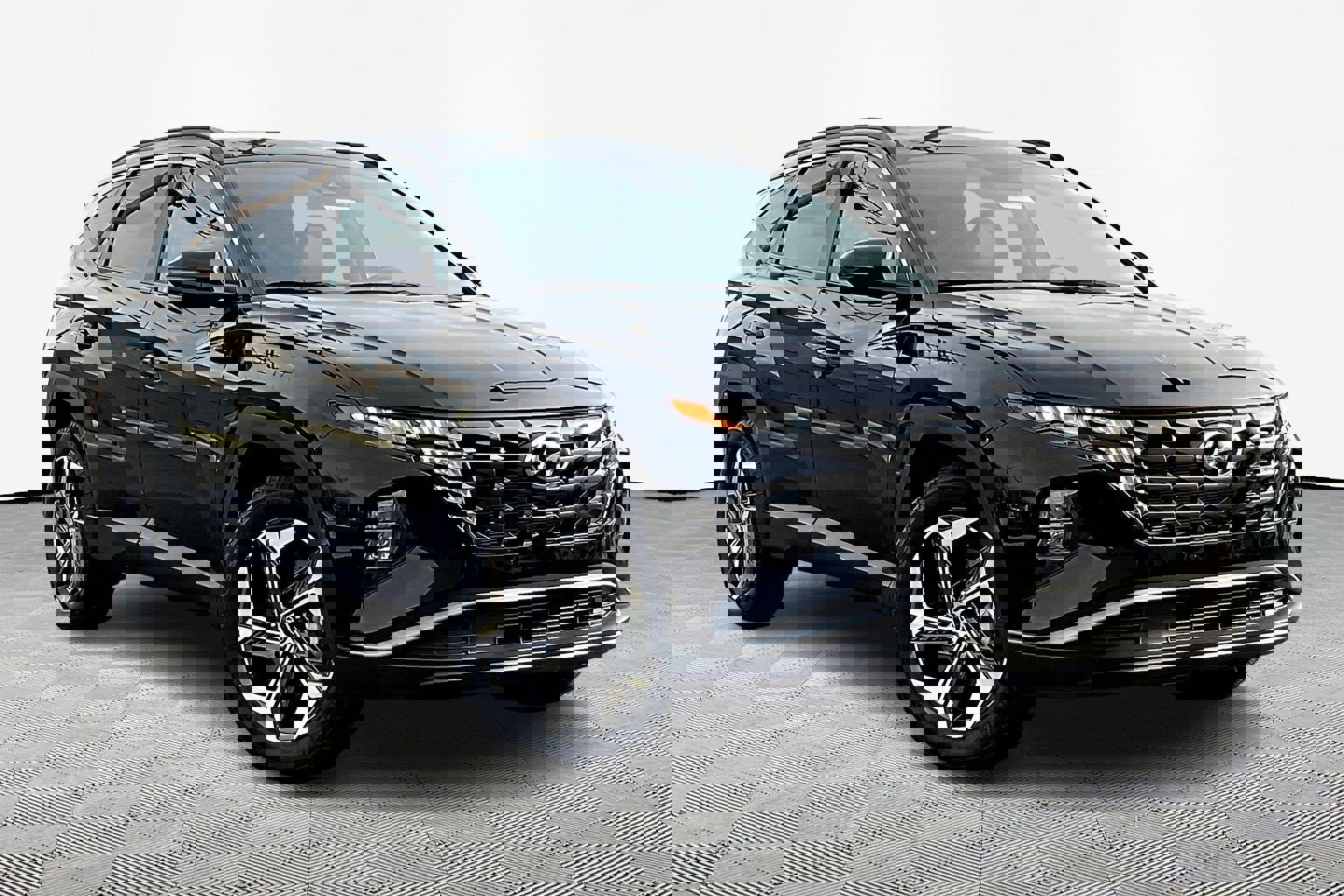 Certified 2024 Hyundai Tucson SEL w/ Convenience Package AWD/4WD image 3