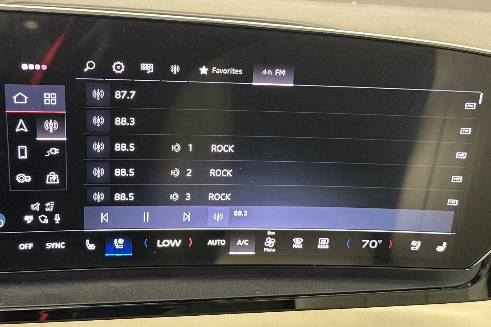 Used 2025 Audi Q6 e-tron Premium Plus w/ Premium Plus image 17