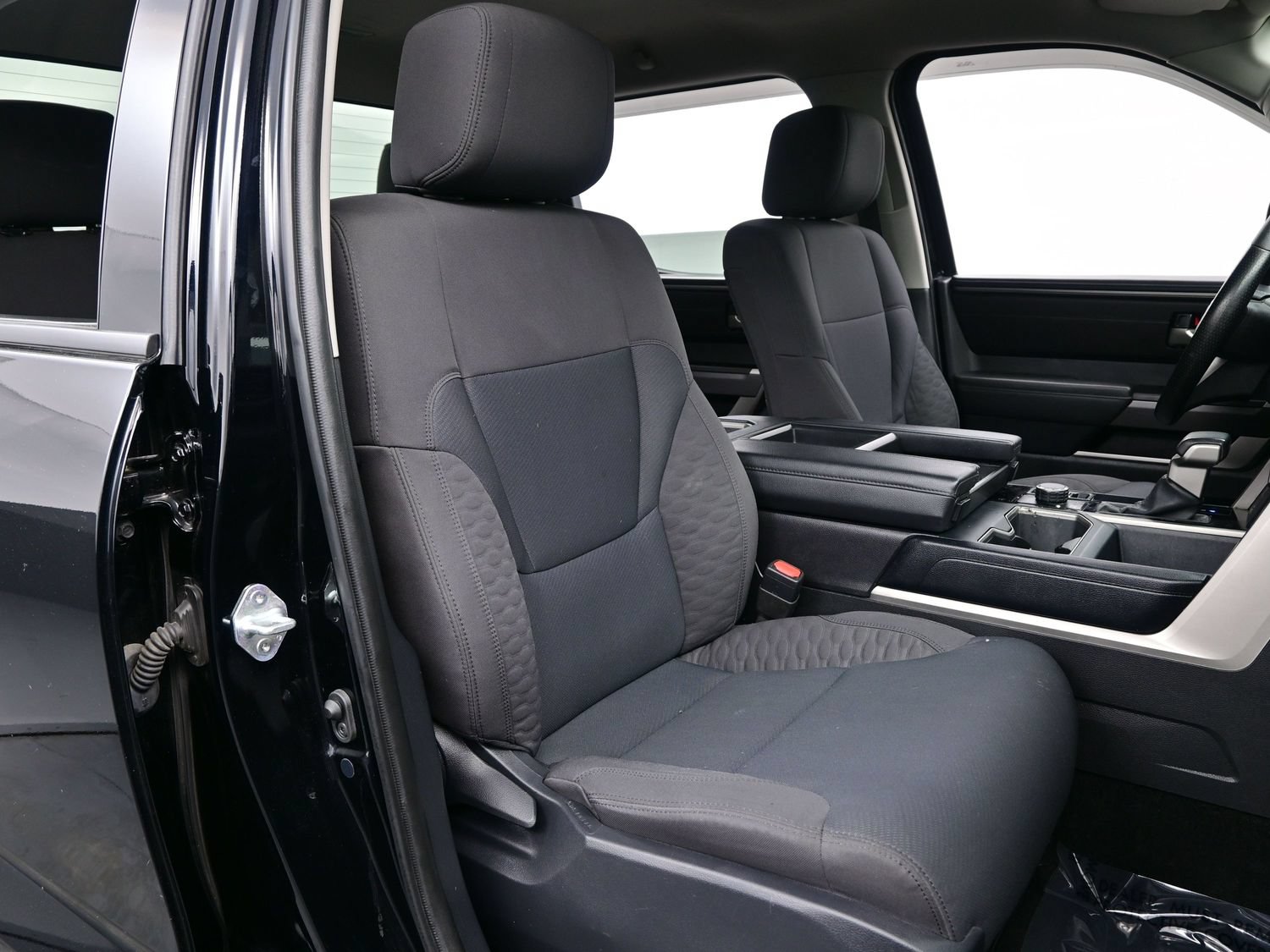 Used 2023 Toyota Tundra SR5 w/ SR5 Convenience Package AWD/4WD image 13