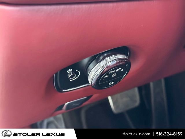 Used 2018 Aston Martin DB11 Coupe RWD image 20