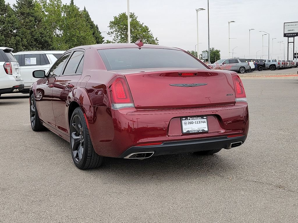 Used 2023 Chrysler 300 Touring L w/ Safetytec Plus Group RWD image 8