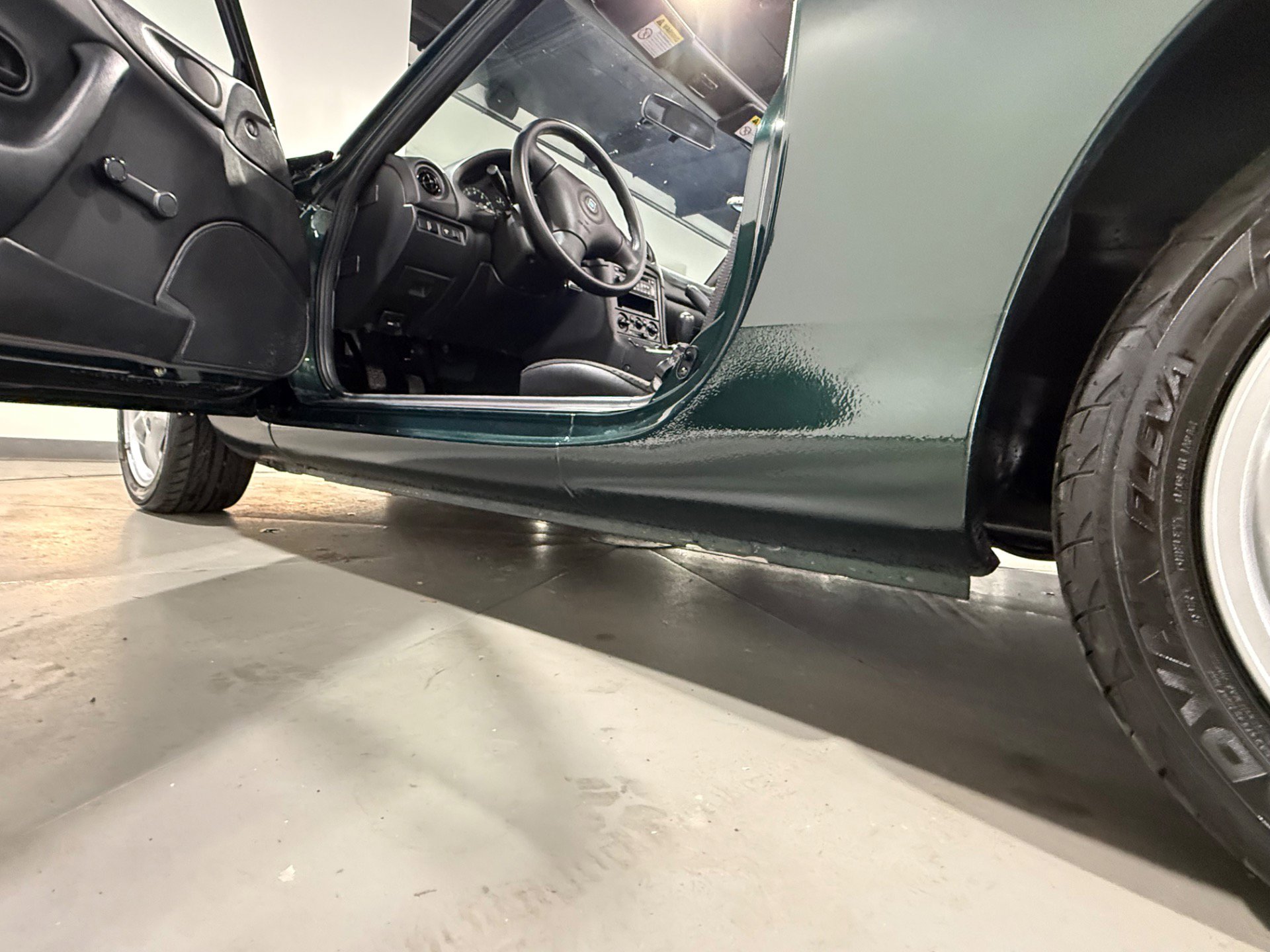 Used 1999 MAZDA MX-5 Miata RWD image 41