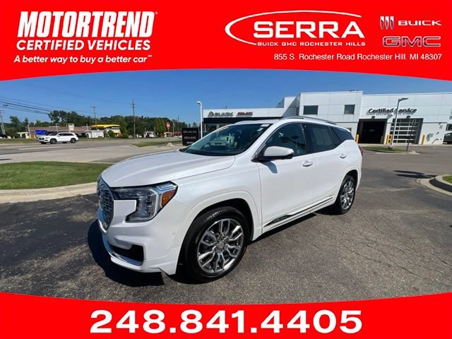 Used 2024 GMC Terrain Denali w/ Denali Premium Package AWD/4WD image 1