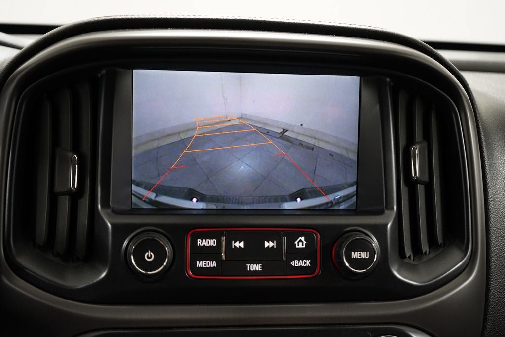 Used 2015 GMC Canyon SLE w/ All-Terrain Package AWD/4WD image 16