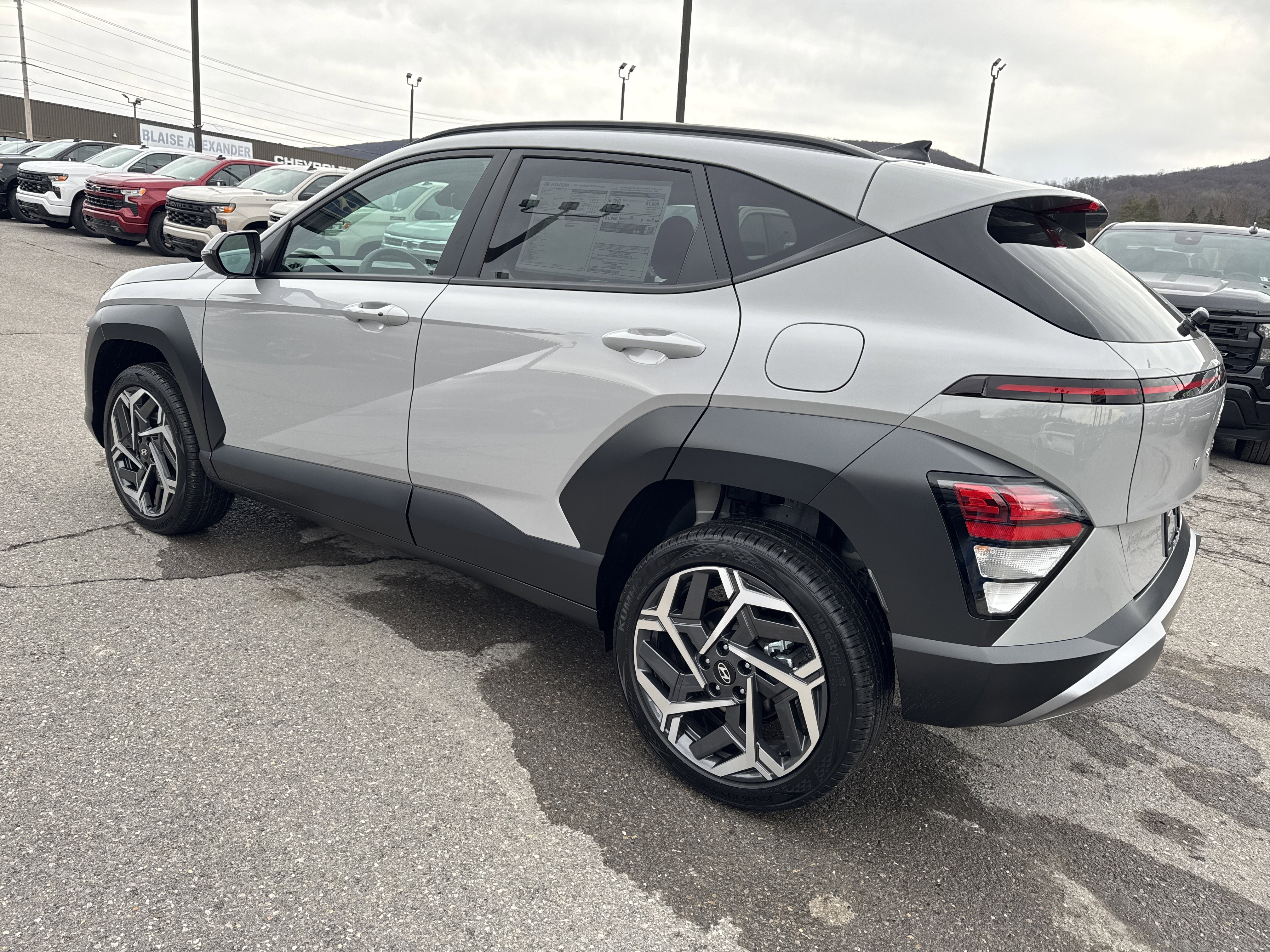 New 2026 Hyundai Kona SEL Premium image 6
