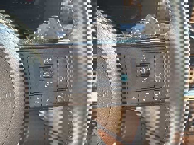 Used 2023 Nissan Pathfinder Platinum w/ Cargo Package image 26