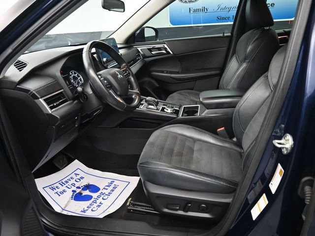 Used 2022 Mitsubishi Outlander SE image 14