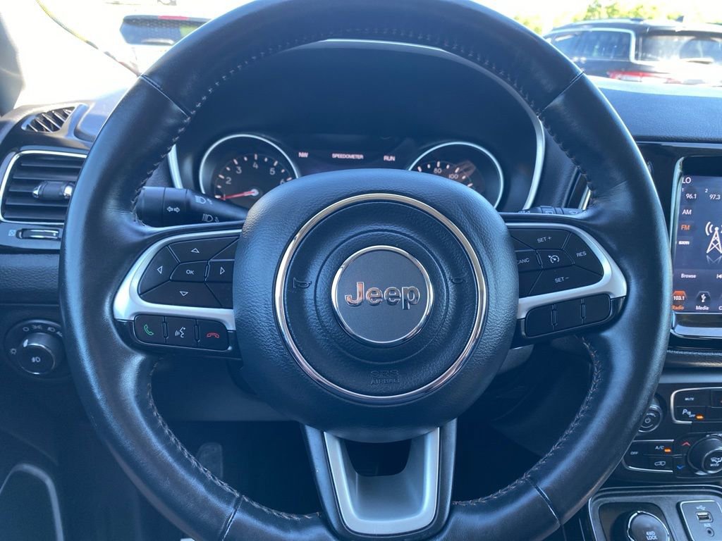 Used 2018 Jeep Compass Limited w/ Navigation Group AWD/4WD image 29