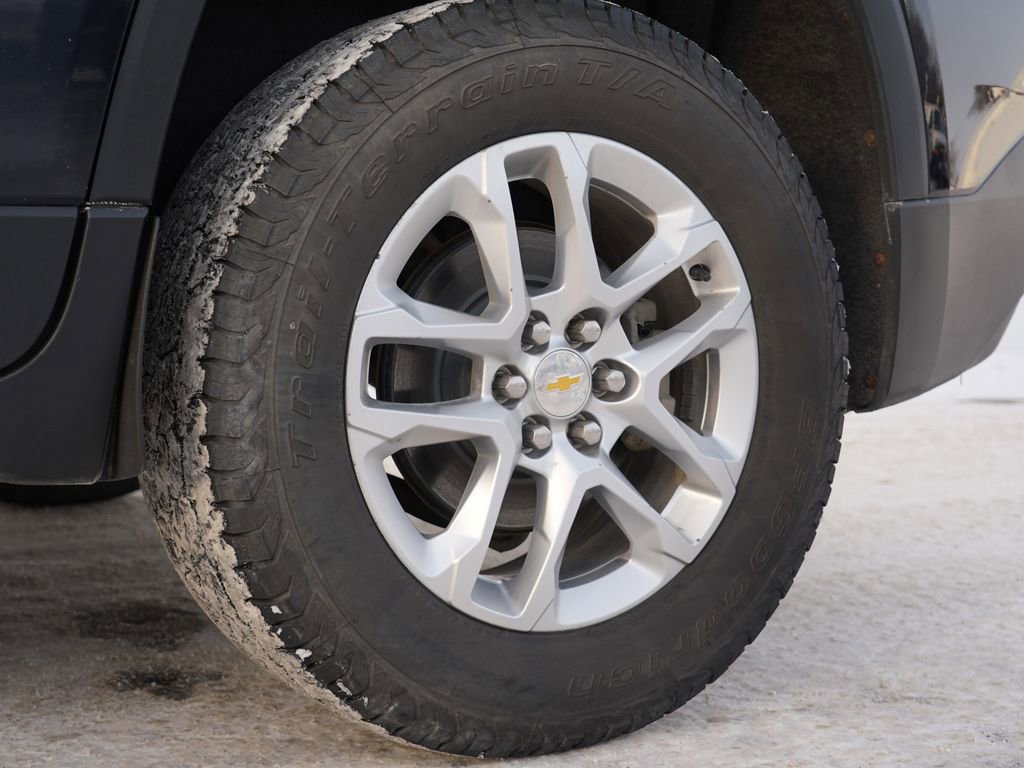 Used 2020 Chevrolet Traverse LT w/ Driver Confidence II Package image 34