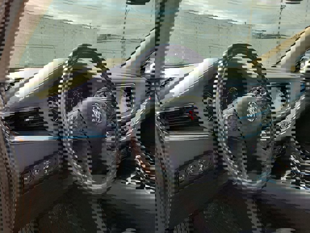 Used 2021 Buick Enclave Essence image 19