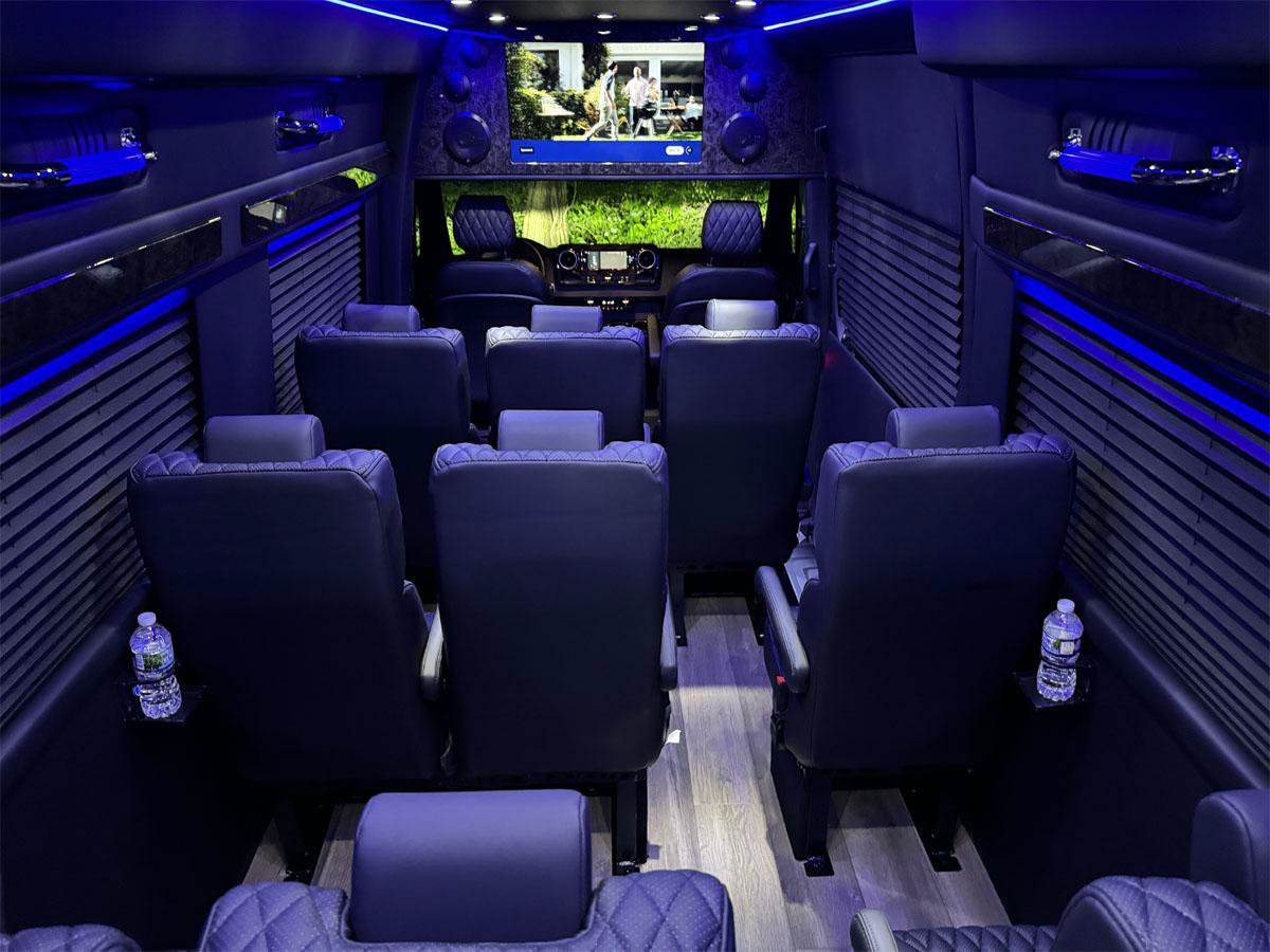 Used 2024 Mercedes-Benz Sprinter 3500 image 15