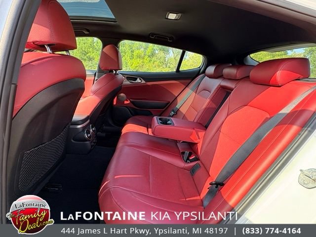 Used 2020 Kia Stinger GT1 AWD/4WD image 10