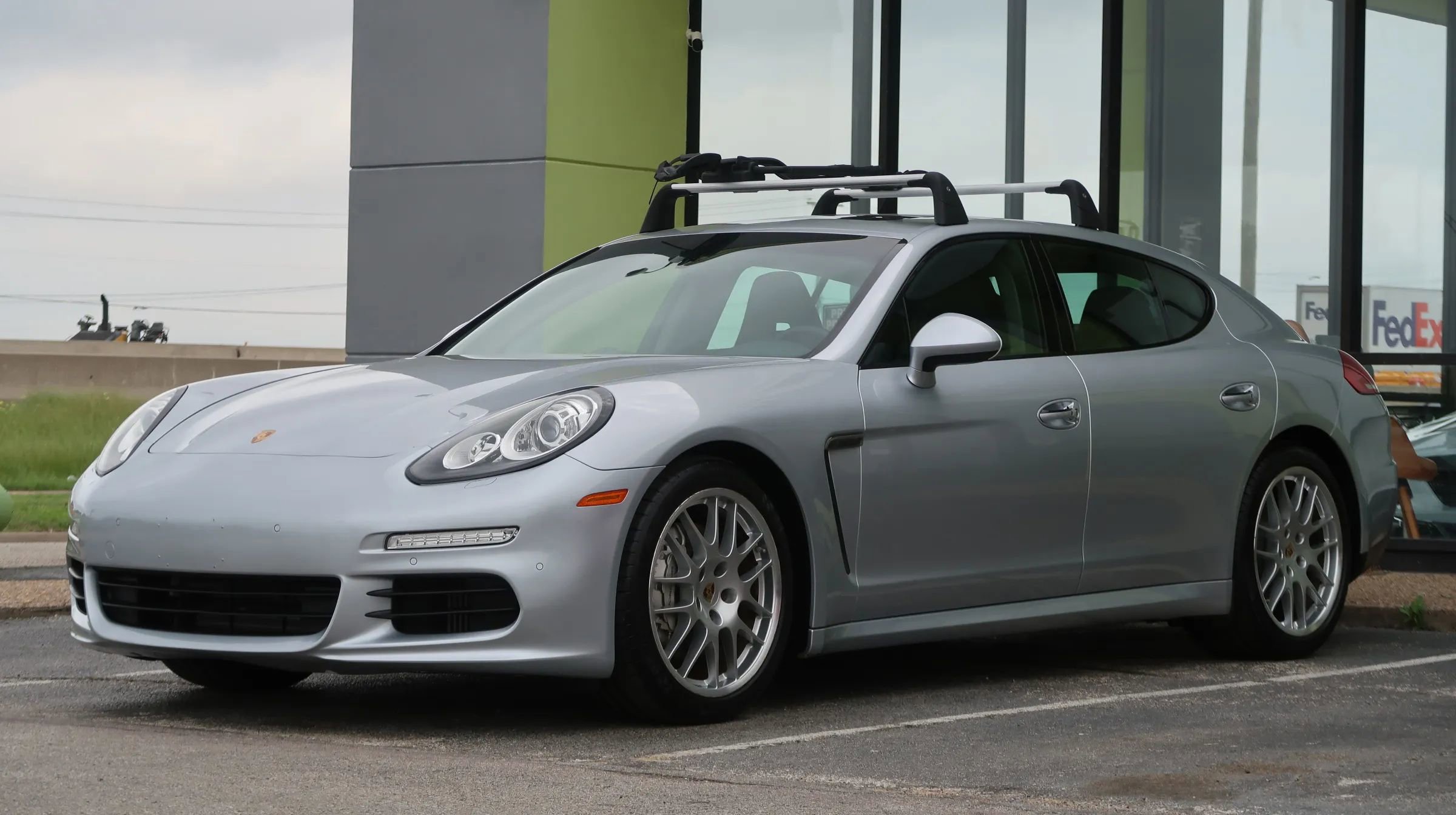 Used 2015 Porsche Panamera S image 7