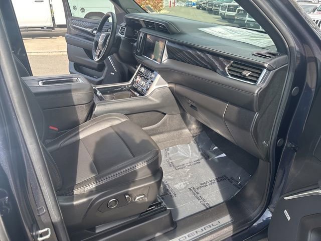 Used 2024 GMC Yukon XL Denali image 42