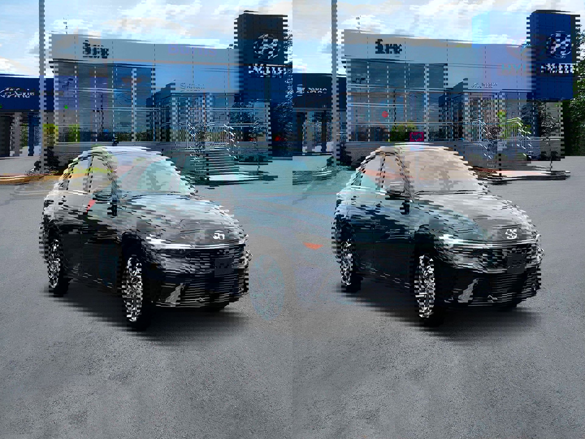 New 2025 Hyundai Elantra Limited image 11