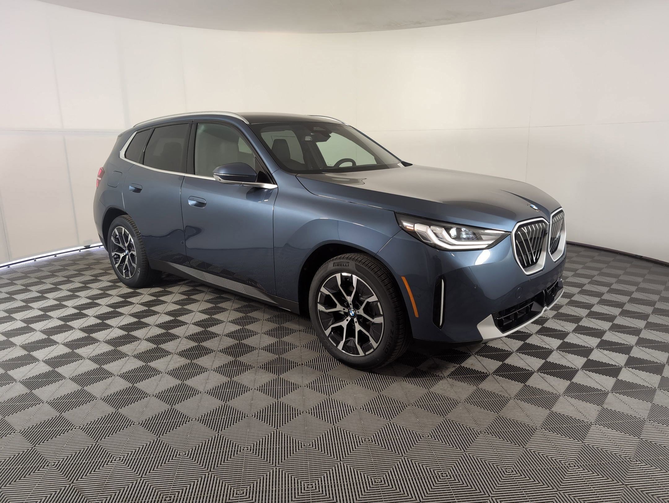 Used 2025 BMW X3 xDrive30 w/ Premium Package AWD/4WD image 6