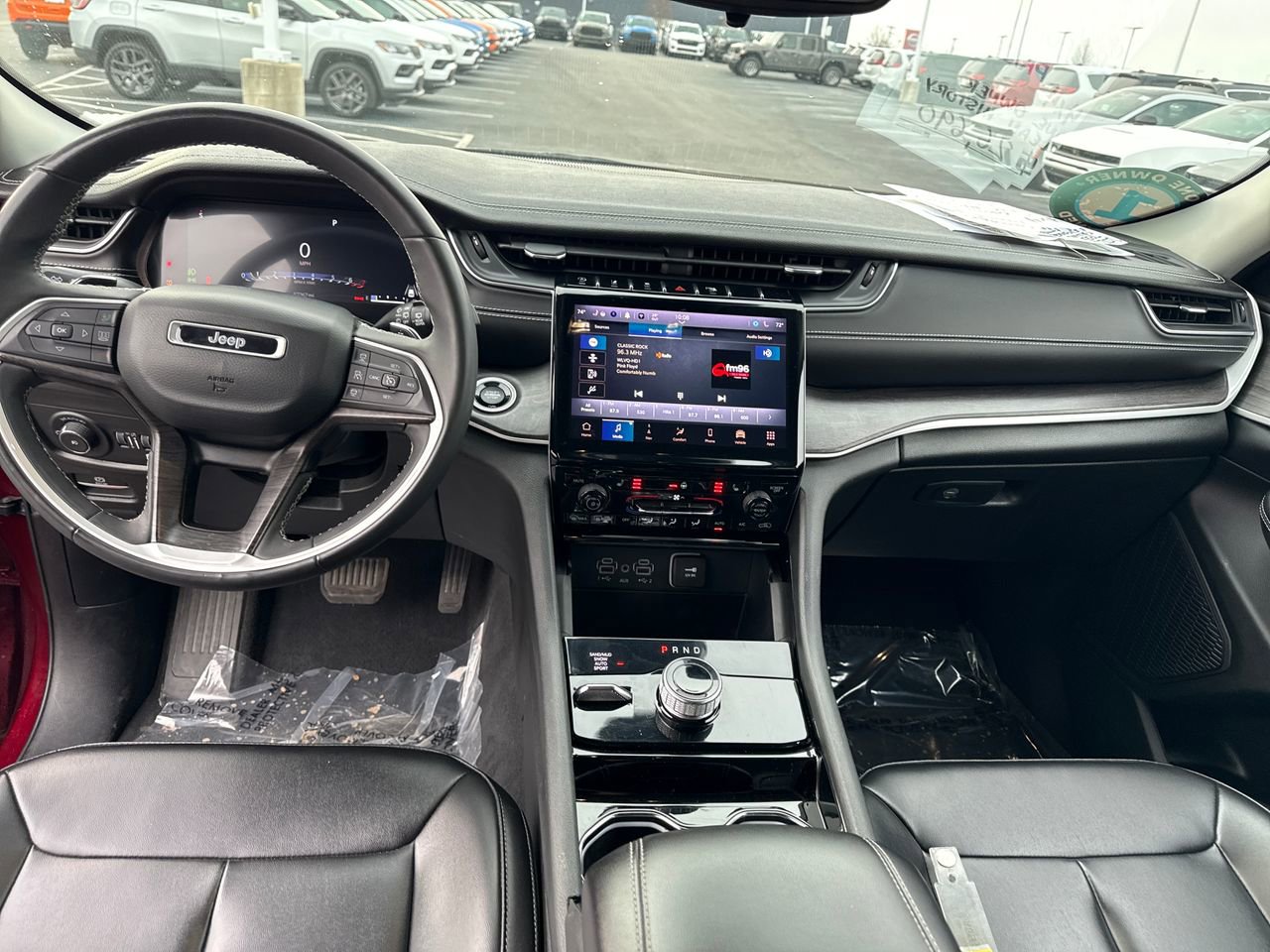 Used 2023 Jeep Grand Cherokee Limited image 15