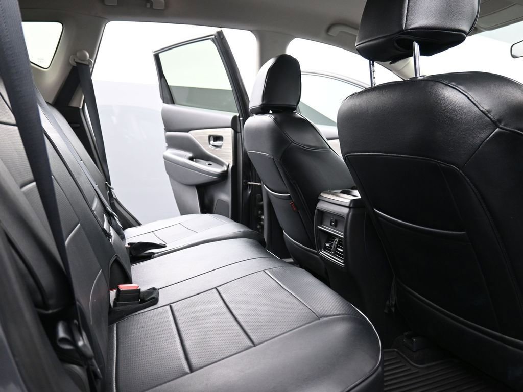 Used 2017 Nissan Murano SV image 17