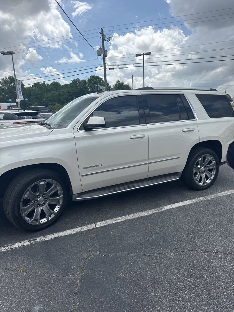 Used 2015 GMC Yukon Denali w/ Touring Package image 3