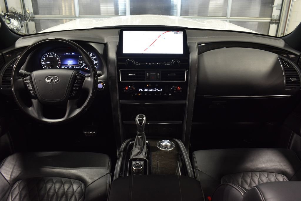 Used 2024 INFINITI QX80 Sensory image 13