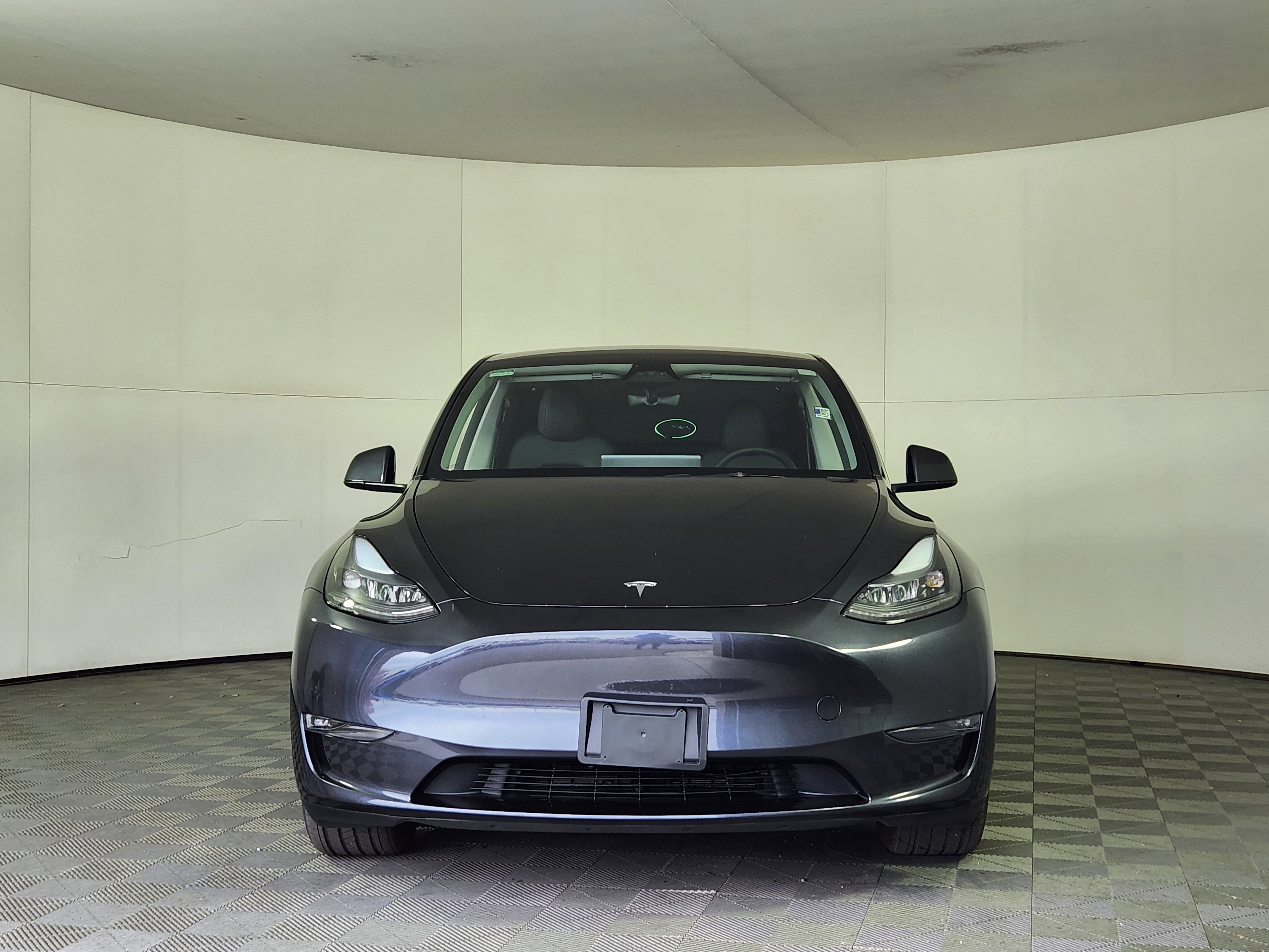 Used 2024 Tesla Model Y Long Range image 2