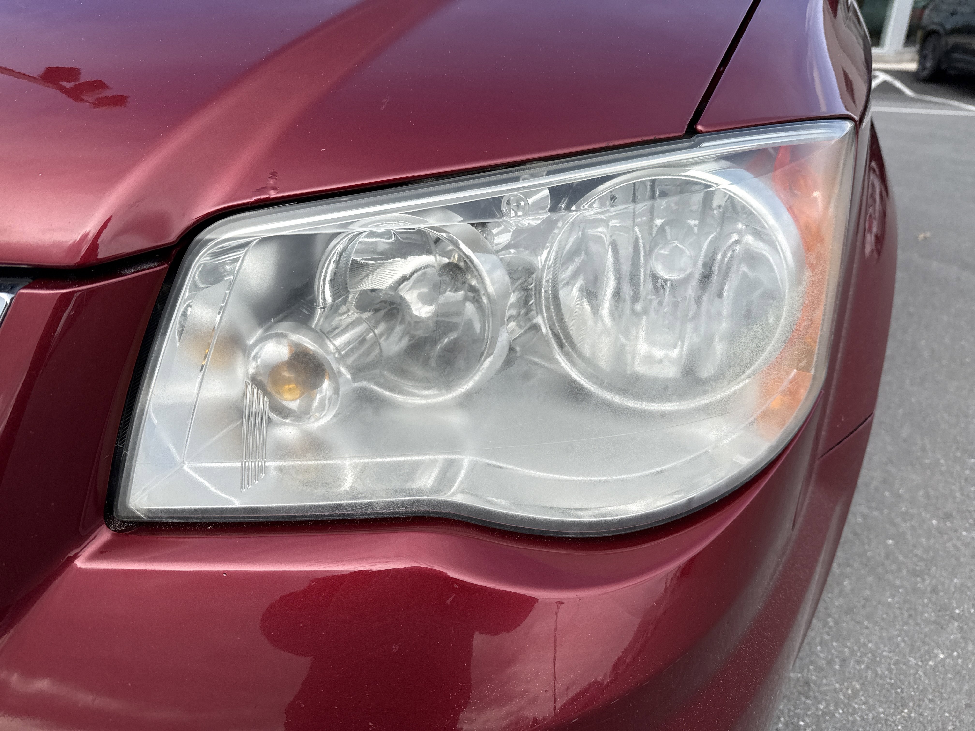 Used 2013 Chrysler Town & Country Touring image 10