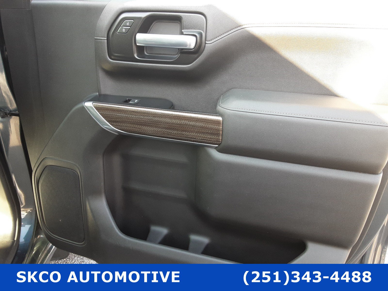 Used 2020 Chevrolet Silverado 1500 LT w/ All-Star Edition RWD image 12