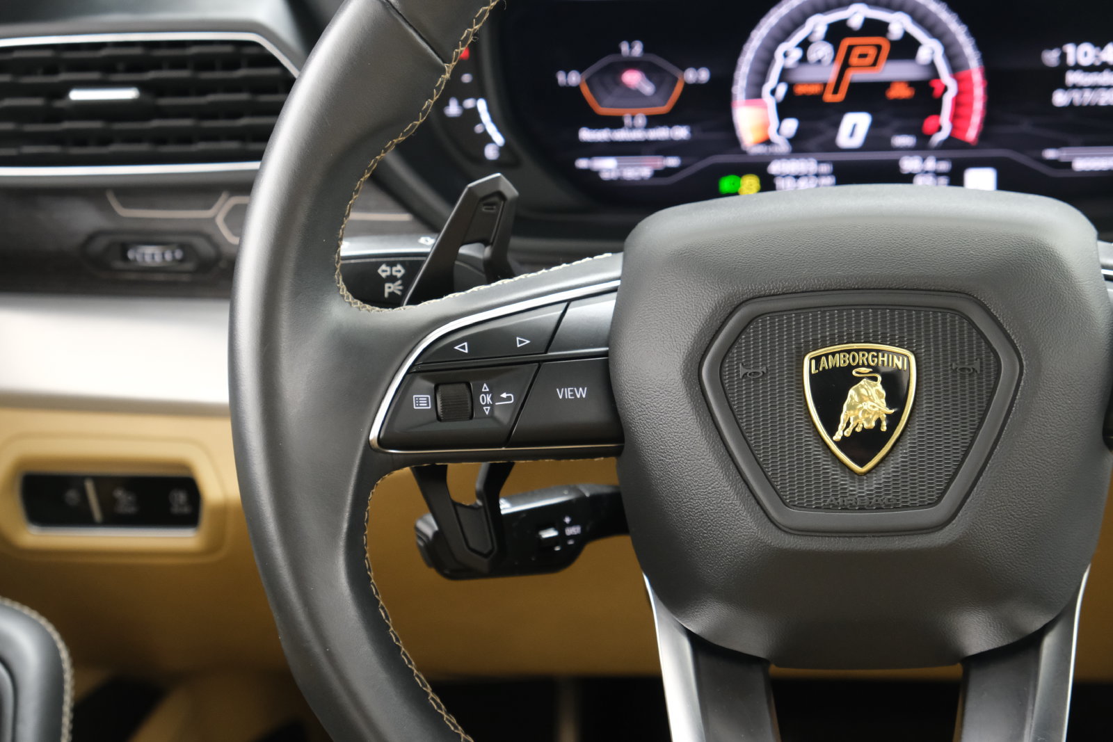 Used 2020 Lamborghini Urus AWD/4WD image 14