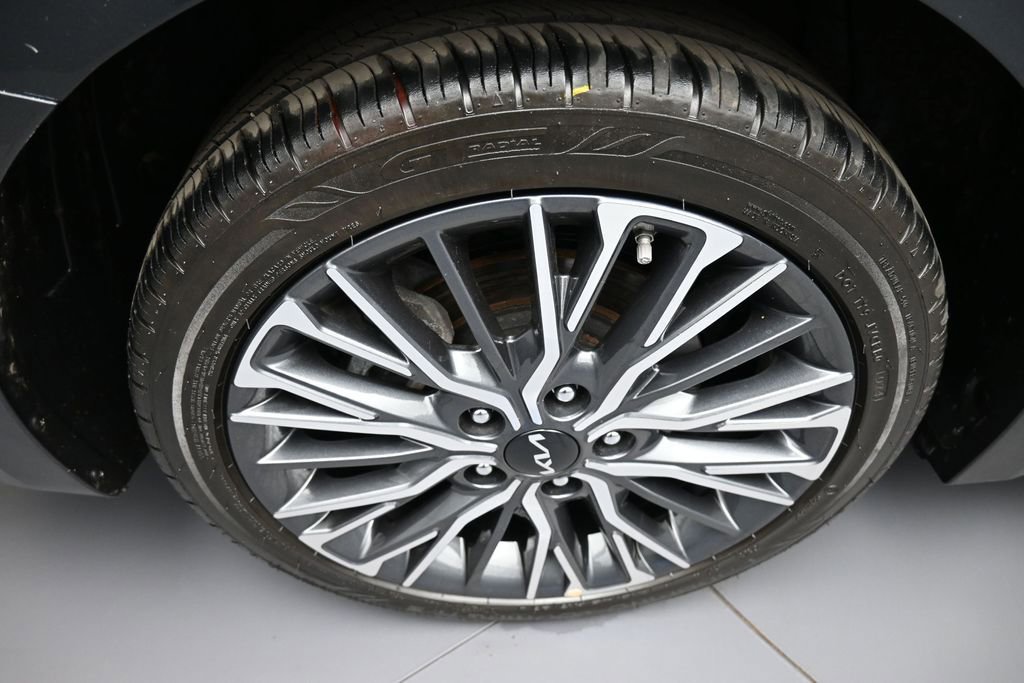 Certified 2024 Kia Forte GT-Line w/ GT-Line Premium Package FWD image 12