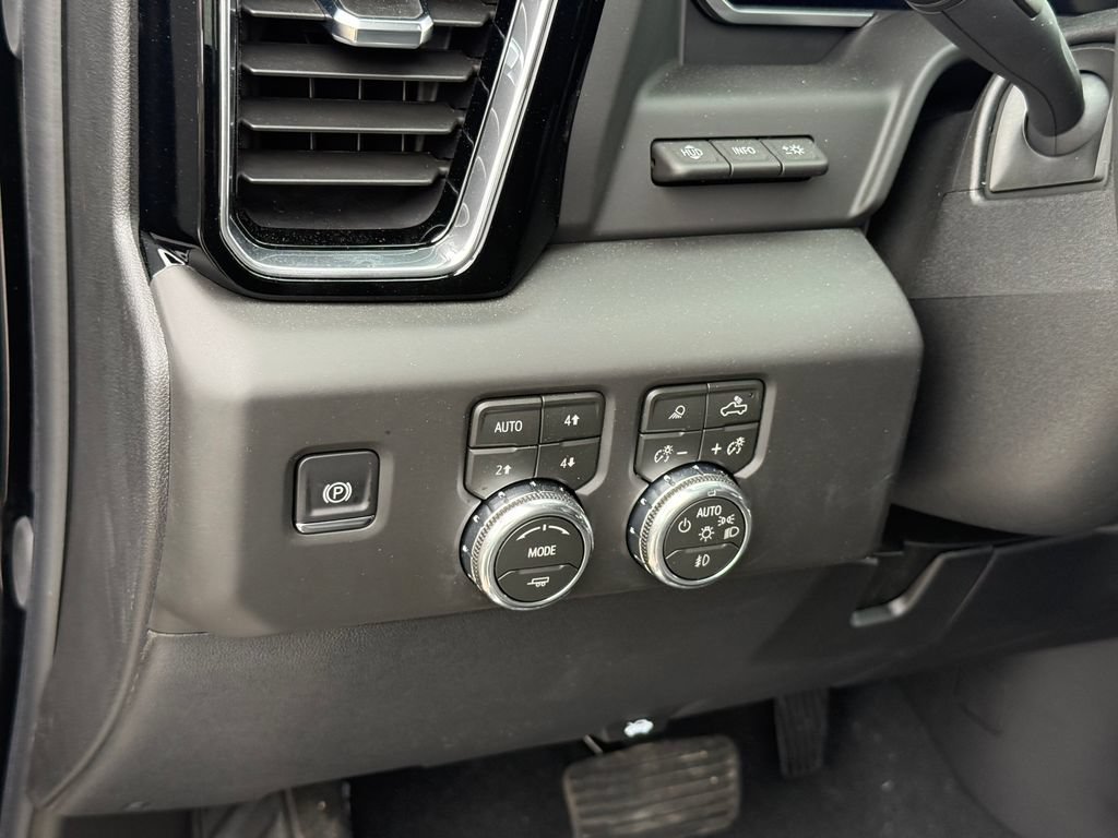 New 2026 GMC Sierra 2500 Denali w/ Denali Reserve Package AWD/4WD image 17