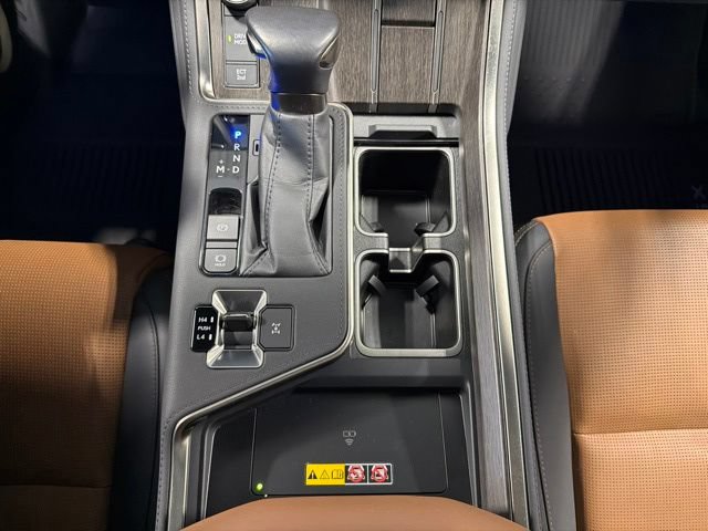 Used 2024 Lexus GX 550 w/ Accessory Package (Z1) AWD/4WD image 23