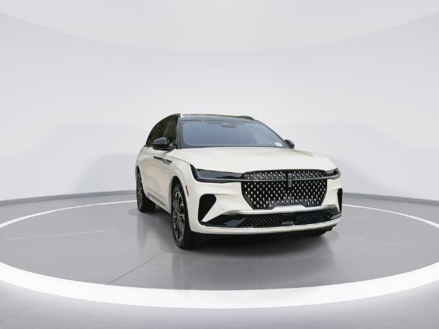 New 2026 Lincoln Nautilus Reserve AWD/4WD image 2