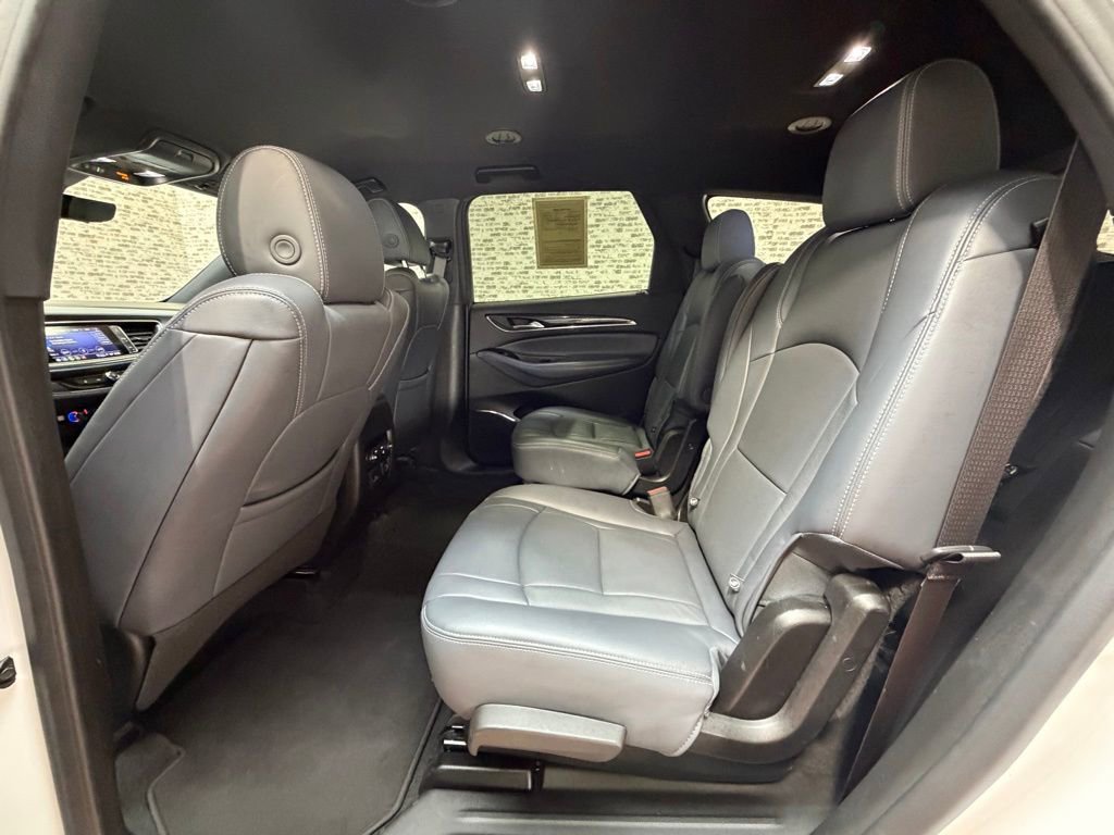 Used 2024 Buick Enclave Premium image 13