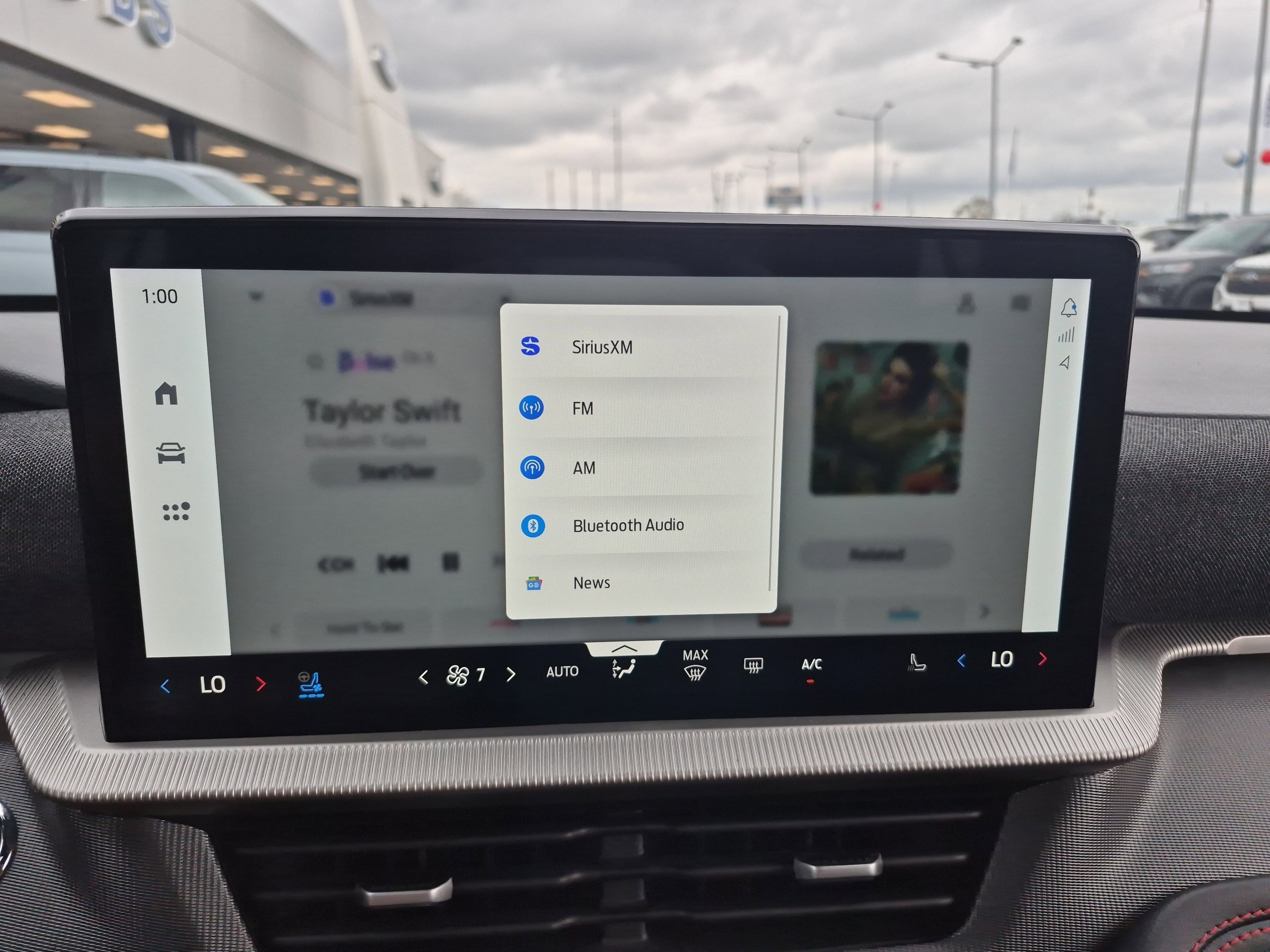 Certified 2025 Ford Explorer ST image 36