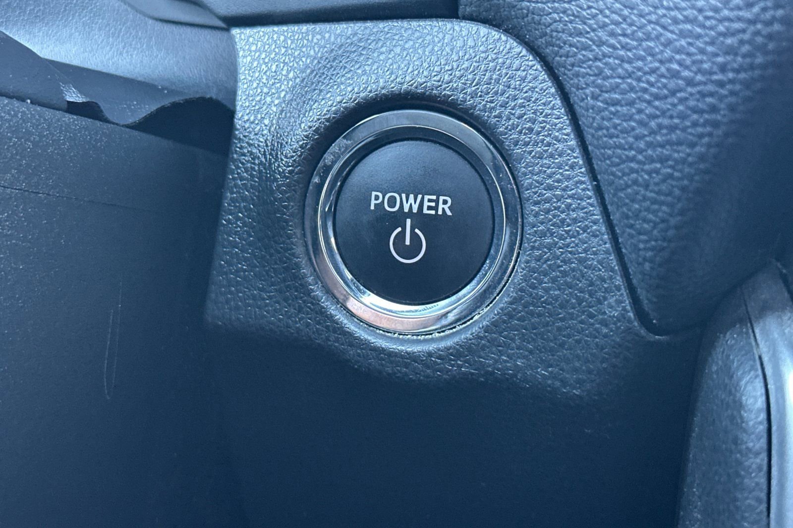 Used 2023 Toyota RAV4 XLE Premium image 22