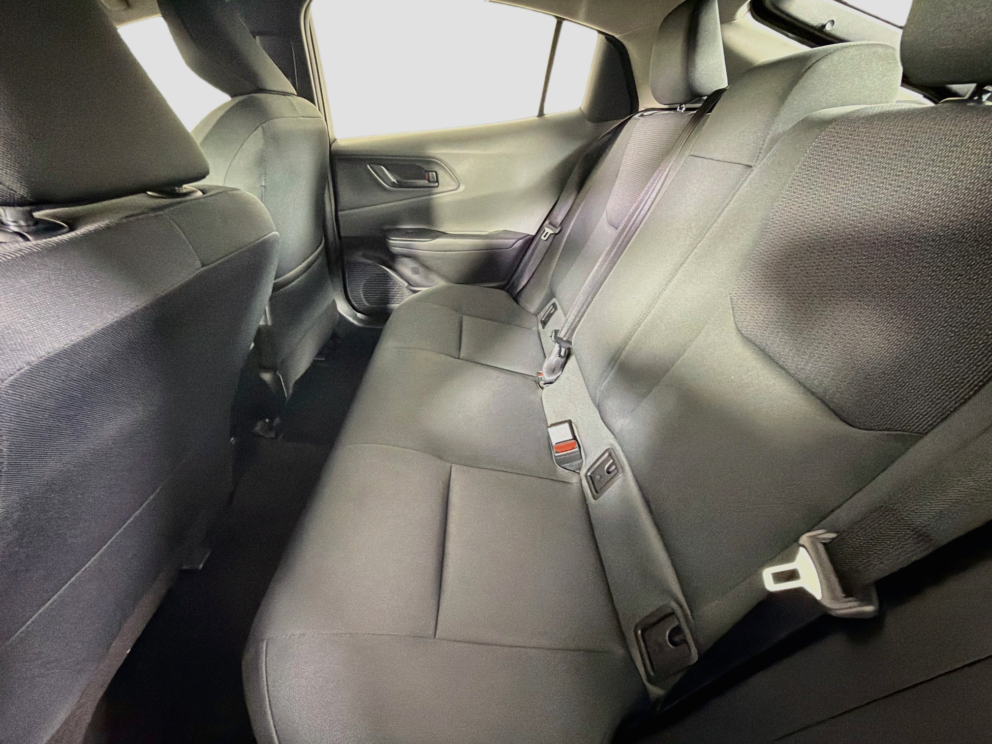 Used 2026 Toyota Prius LE FWD image 25