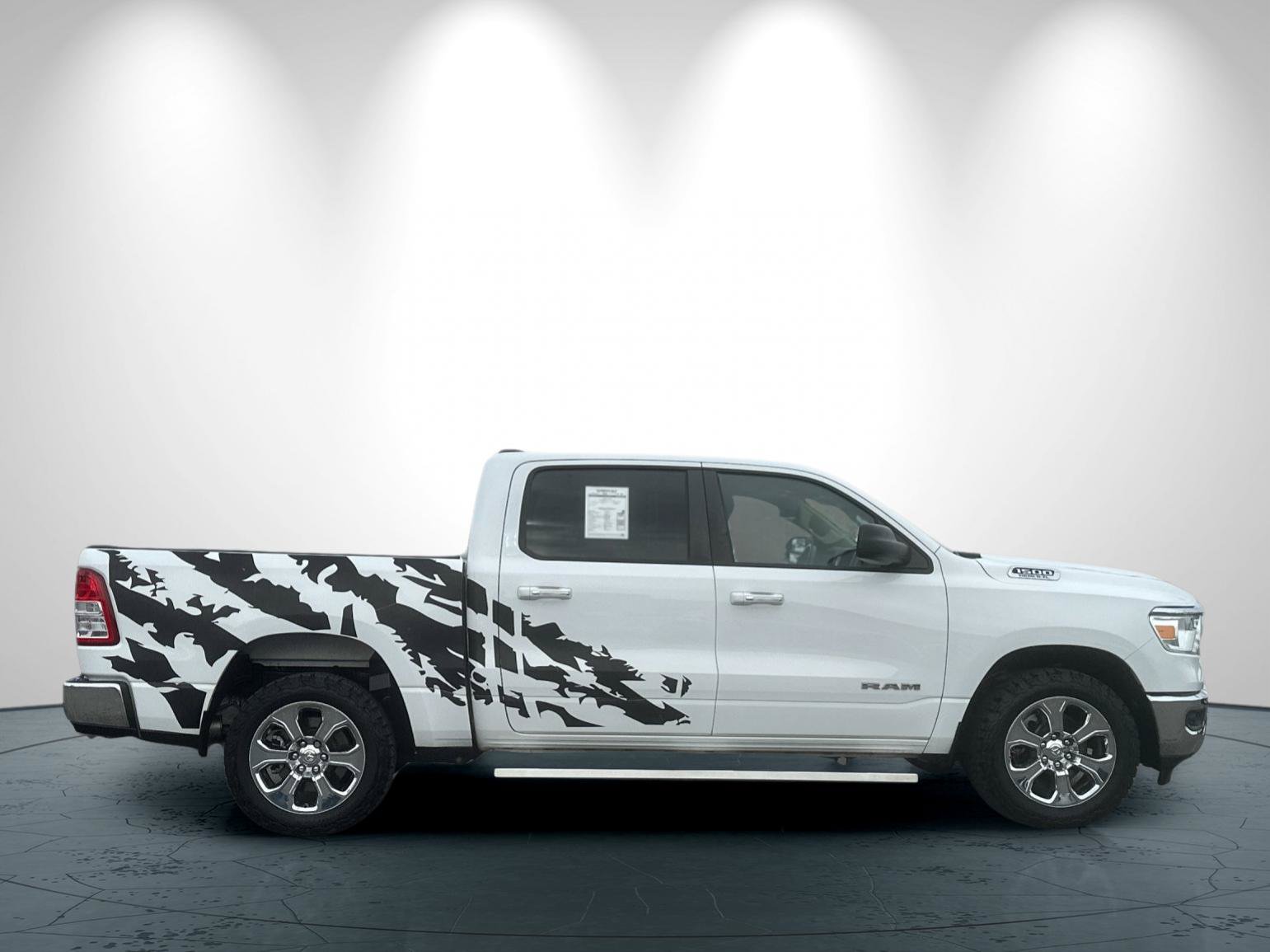 Used 2020 RAM 1500 Big Horn RWD image 3