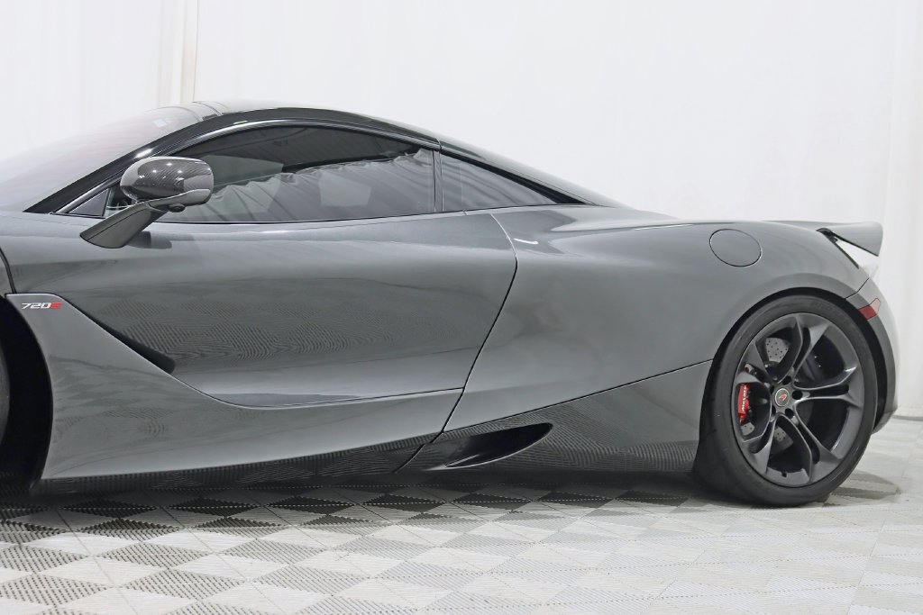 Used 2018 McLaren 720S Performance RWD image 5