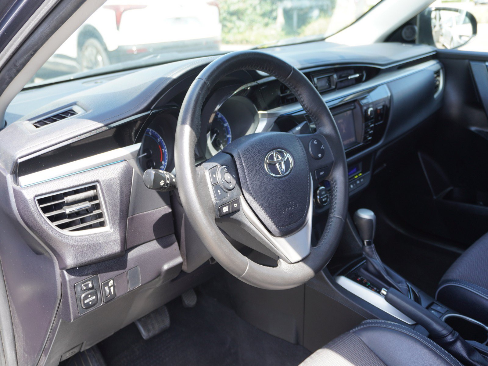 Used 2016 Toyota Corolla S FWD image 17