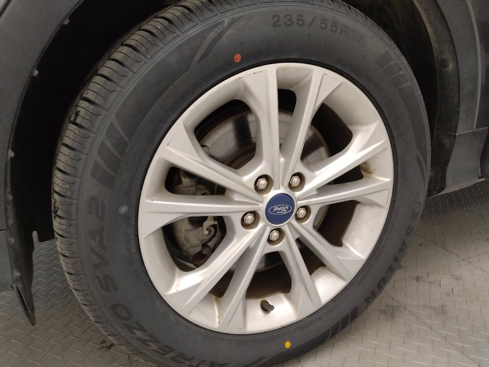 Used 2019 Ford Escape SE image 31