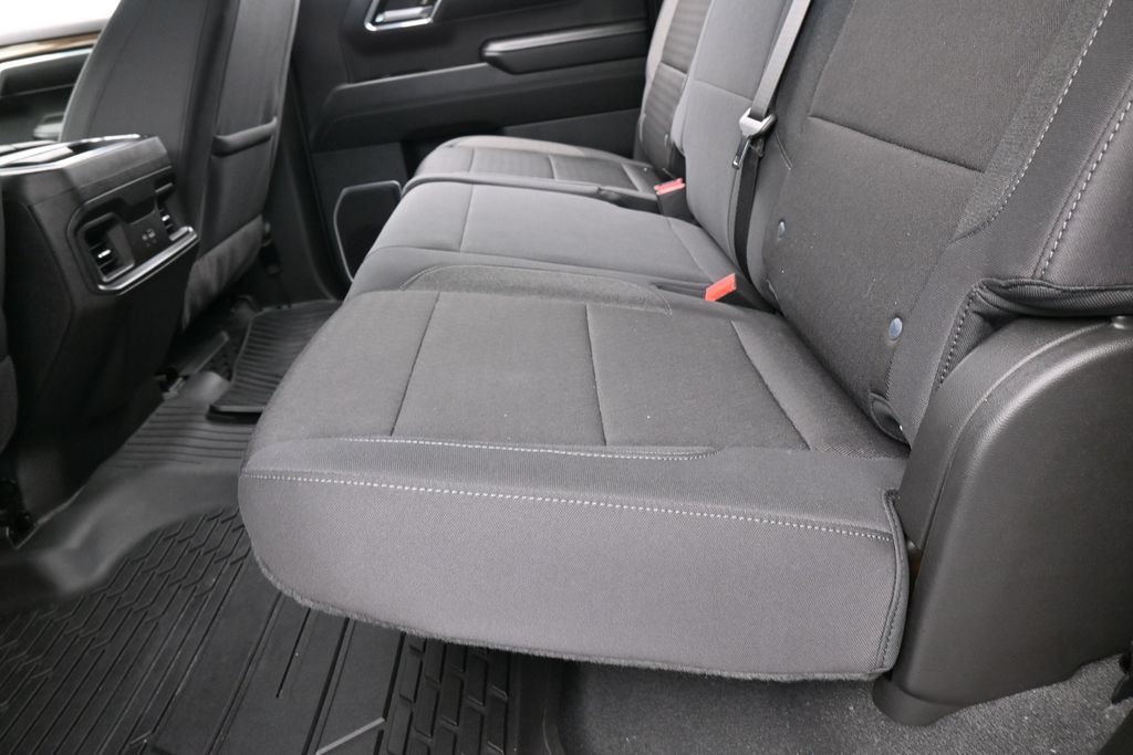 Used 2024 Chevrolet Silverado 1500 LT RWD image 32