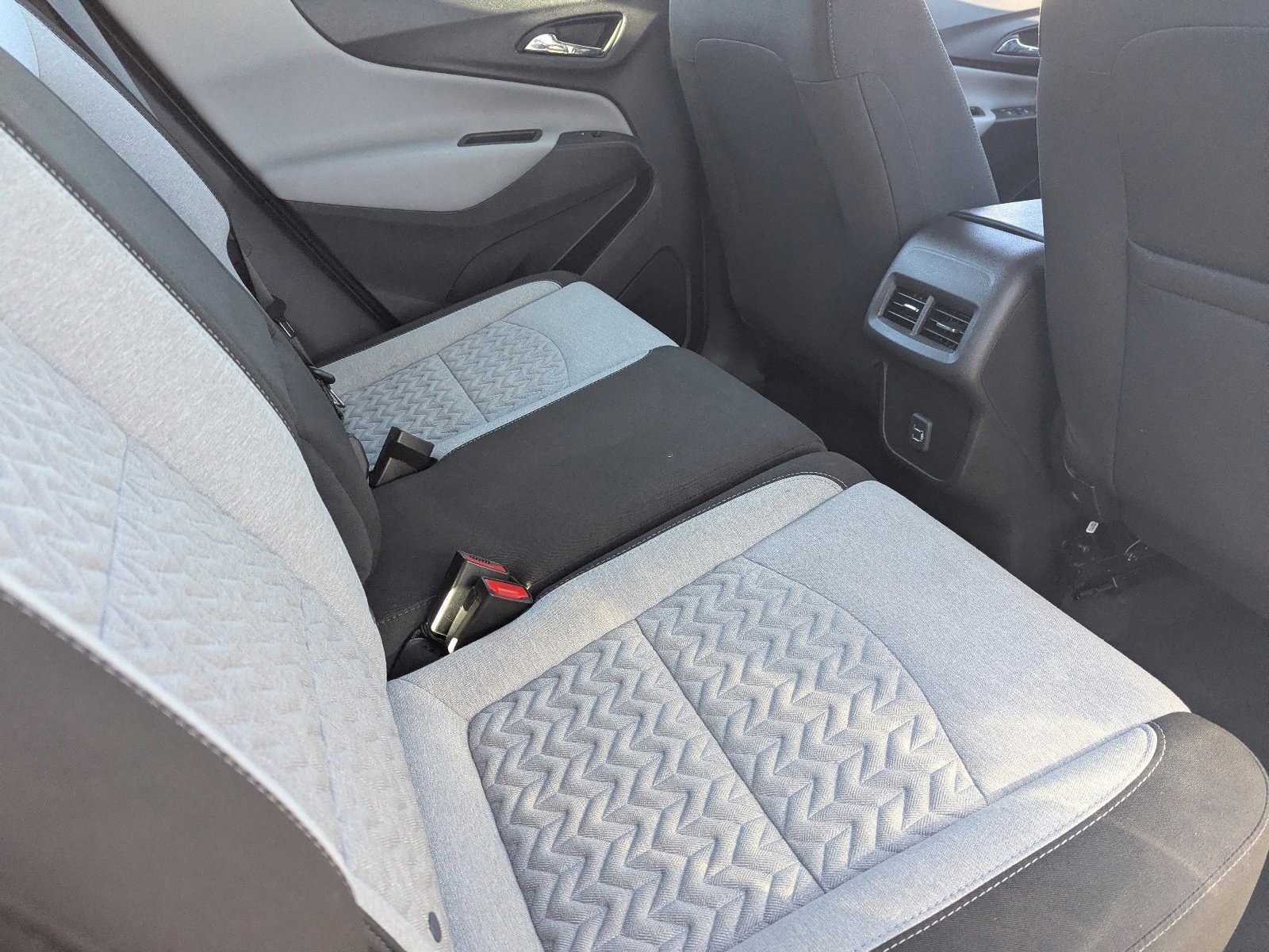 Used 2024 Chevrolet Equinox LS image 14