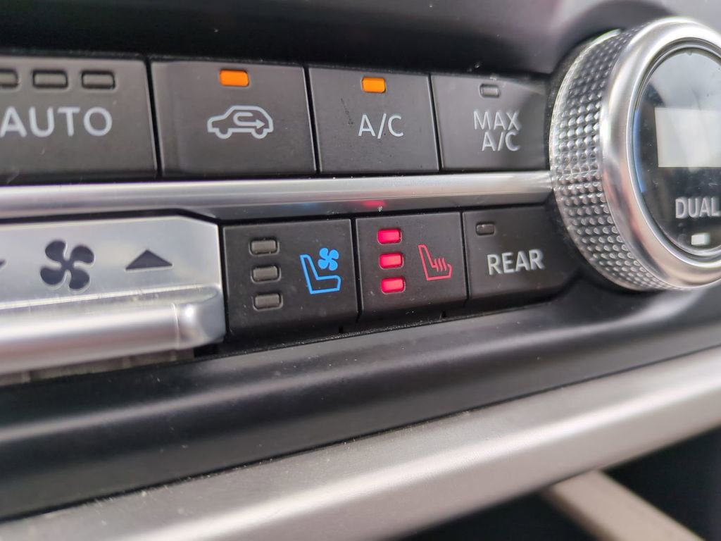 Used 2024 Ford Expedition Max Limited image 30