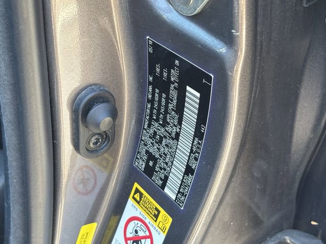 Used 2018 Toyota Highlander XLE FWD image 8